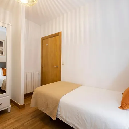 Legazpi, Amplio, Moderno Y Céntrico Appartamento *