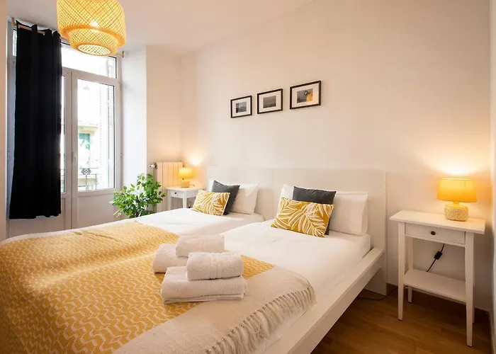 Daire Legazpi, Amplio, Moderno Y Centrico